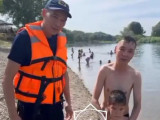 Семейде суға батып бара жатқан екі бала құтқарылды