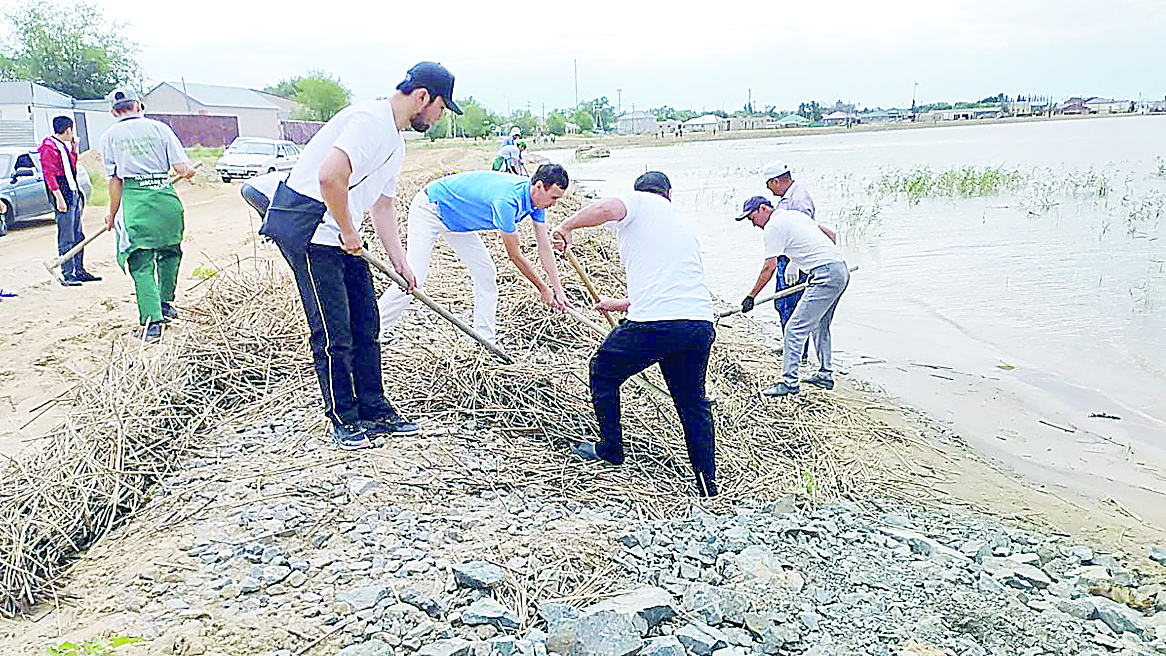 Шалқар жағалауының сәні кірді