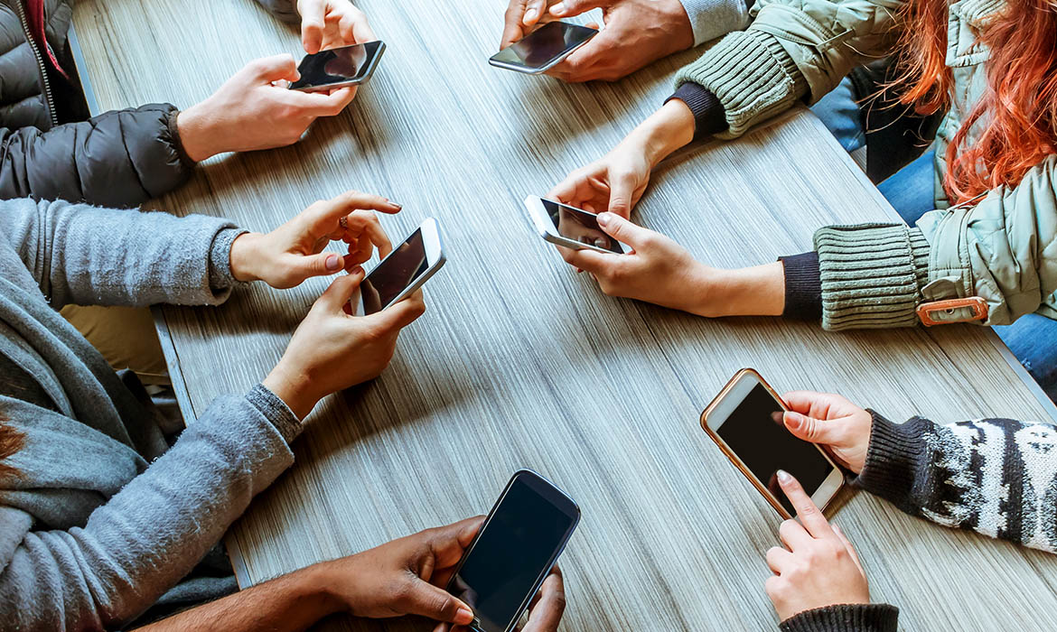 Телефонға тәуелділік. Одан қалай құтыламыз?