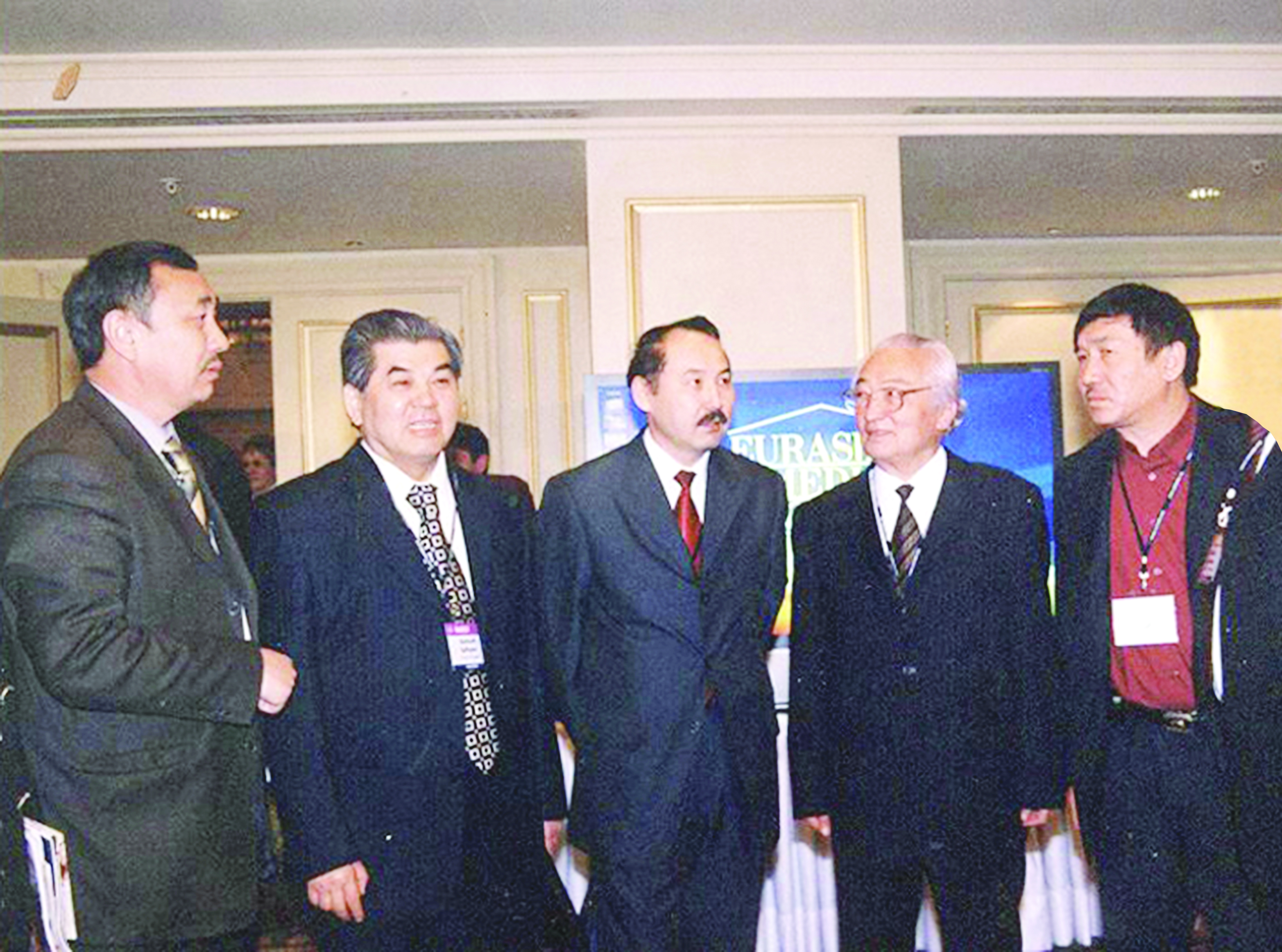 Жанашыр жетекші – Жұмабек