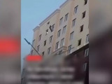 Астаналық азамат 14-қабаттан секіріп, әйелін қорқытқысы келген