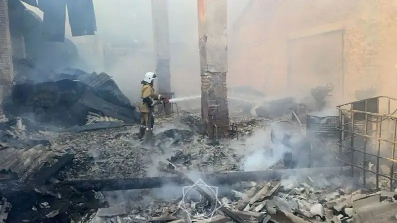 Алматы аумағында қойма өртенді