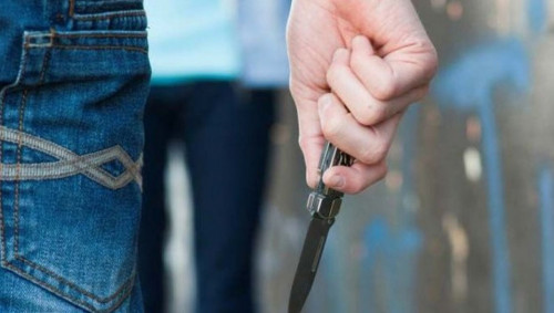 Қонаевта автобус жолаушысын пышақтап кеткен