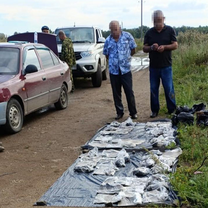 Шекарада есірткі сатқандар ұсталды