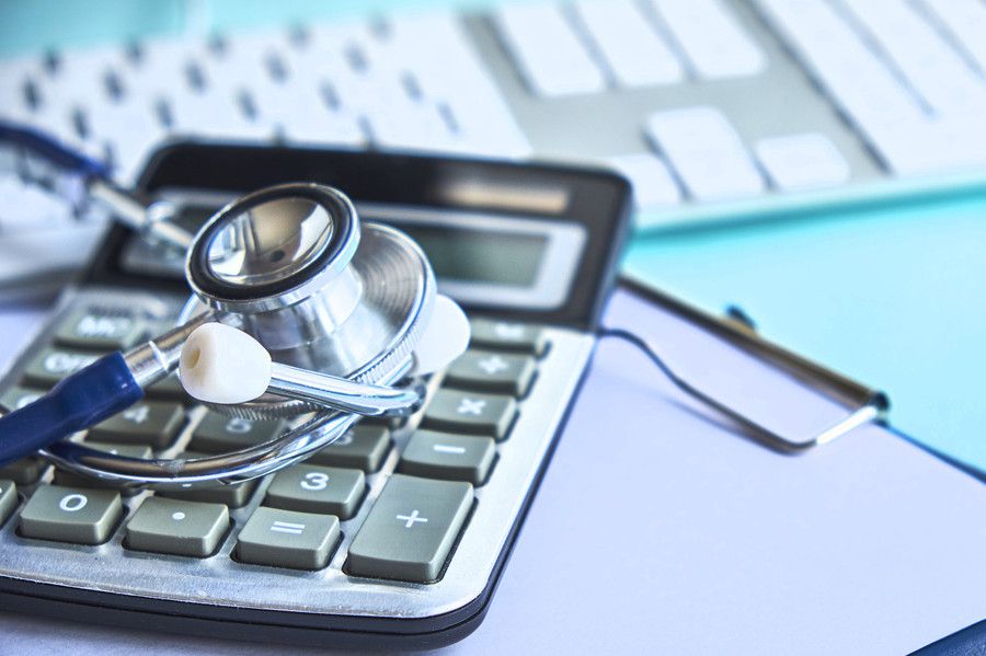 Медицина саласына бөлінген 3,3 триллион теңгенің нәтижесі  көрініп жатқан жоқ - Президент