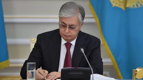 Президент республикалық референдум өткізу туралы Жарлыққа қол қойды