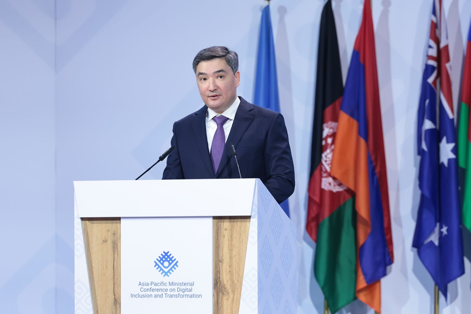 Азия-Тынық мұхиты конференциясына қатысты