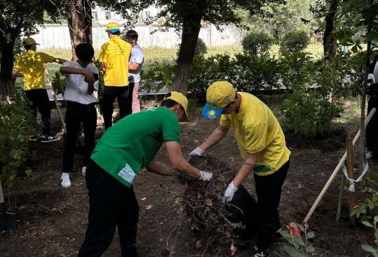 Экоакция: БҚО-да 48 мыңнан астам ағаш отырғызылды