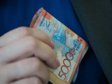 Қостанай облысында пара алған мемлекеттік қызметкер 33 млн теңге айыппұл төледі