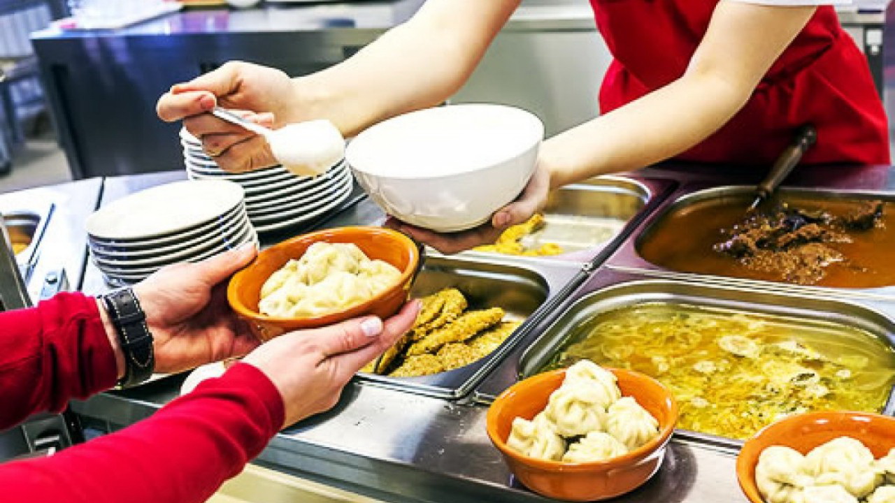 Көшеден тамақтануға көңіліңіз ауа ма?