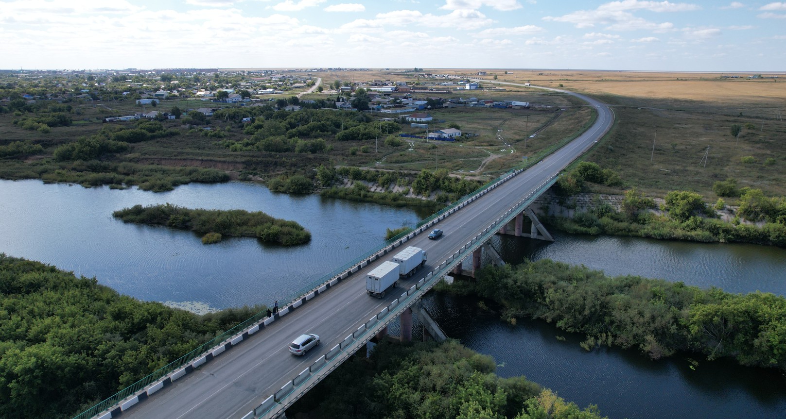 Жолдар жаңартыла бастады
