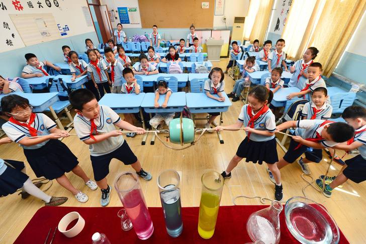 Ғалам ғажаптары: Нашар оқығандарды емдейтін орталық