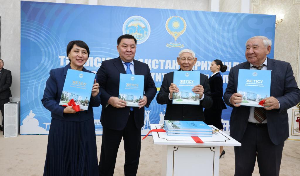 Жетісулық халық қалаулылары бір шаңырақ астында бас қосты