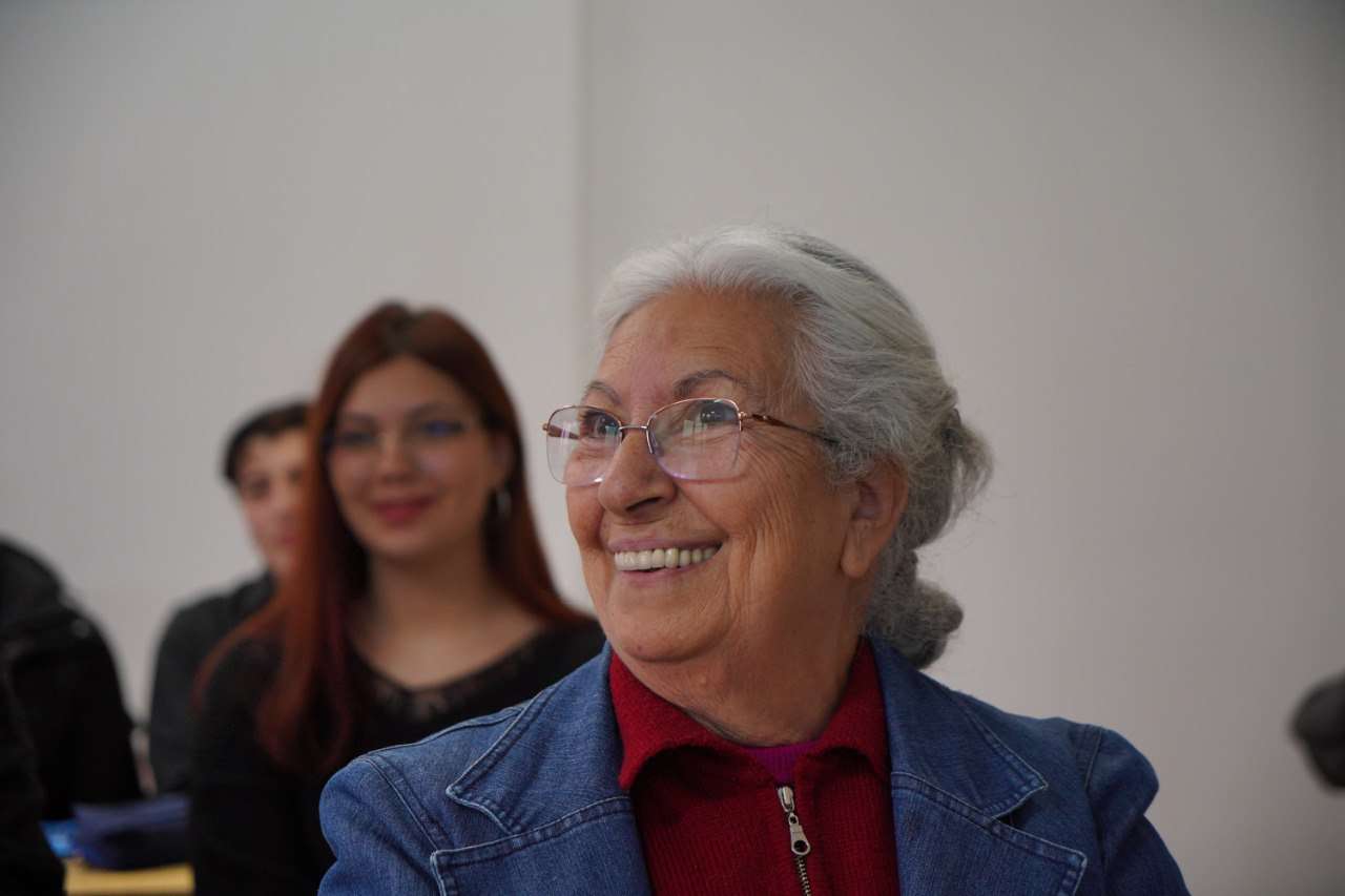 Ғалам ғажаптары: Cтудент әже