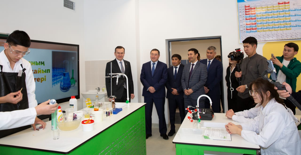 Қарасай ауданында екі жайлы мектеп есік ашты