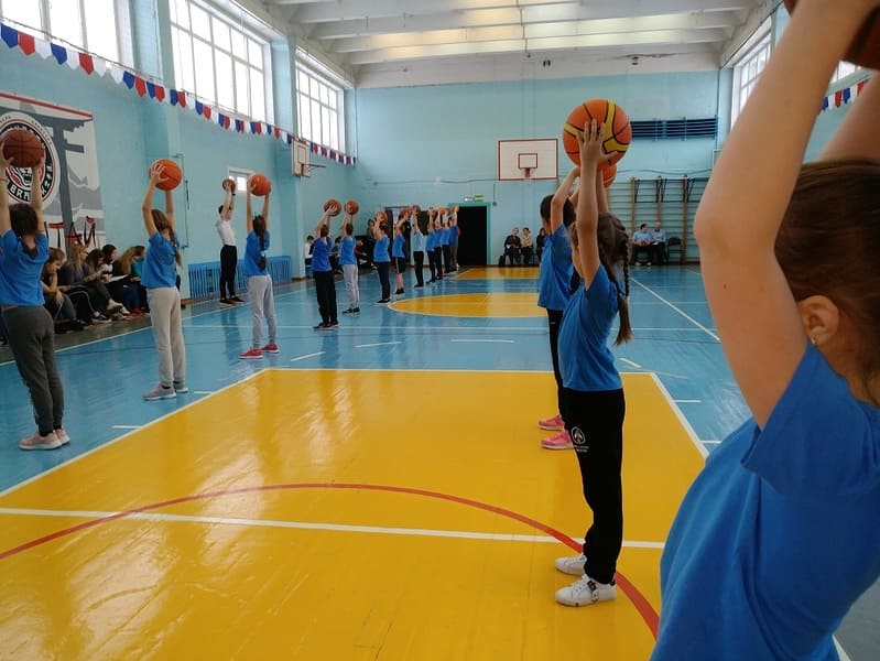 Шыныққан бала шымыр болады