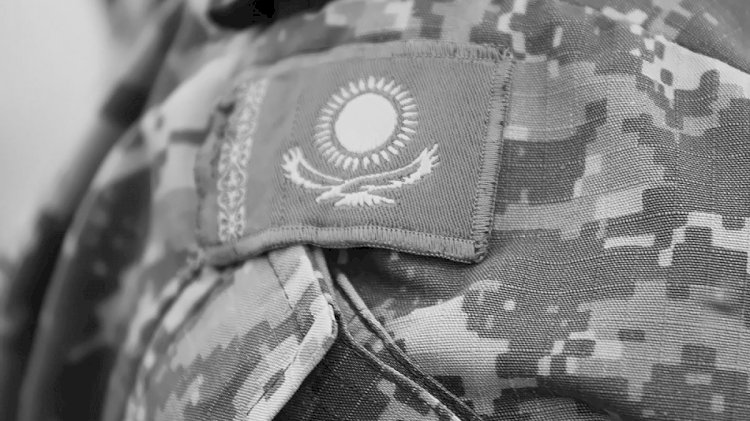 «Жүрегіне оқ атқан». 18 жастағы сарбаз әскерде көз жұмды