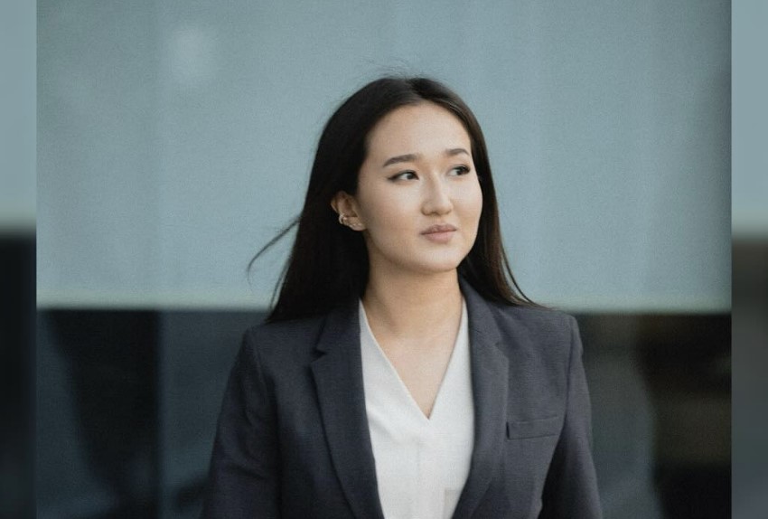 Қазақ қызы Дональд Трамптың инаугурациясына шақырту алды