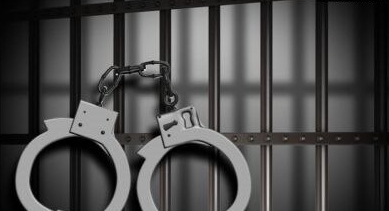 Танысын өлтірген екі күдікті Ресейден экстрадицияланды