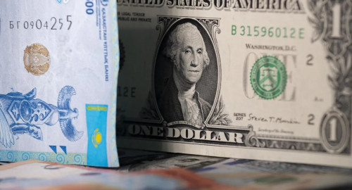 Қазақстандағы айырбастау пункттерінде бір доллар қанша тұрады