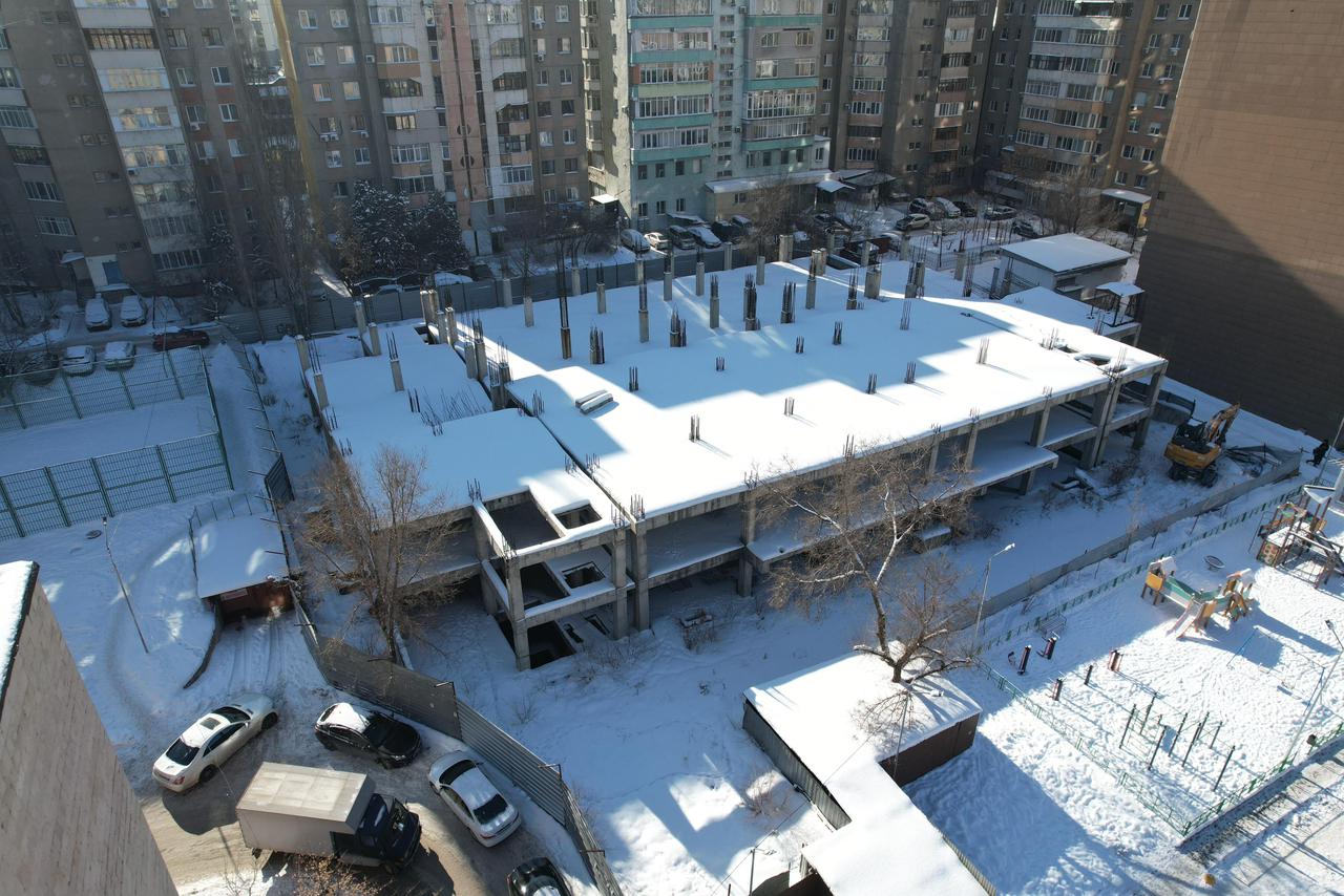 Алматыда тағы бір заңсыз құрылыс сүрілді