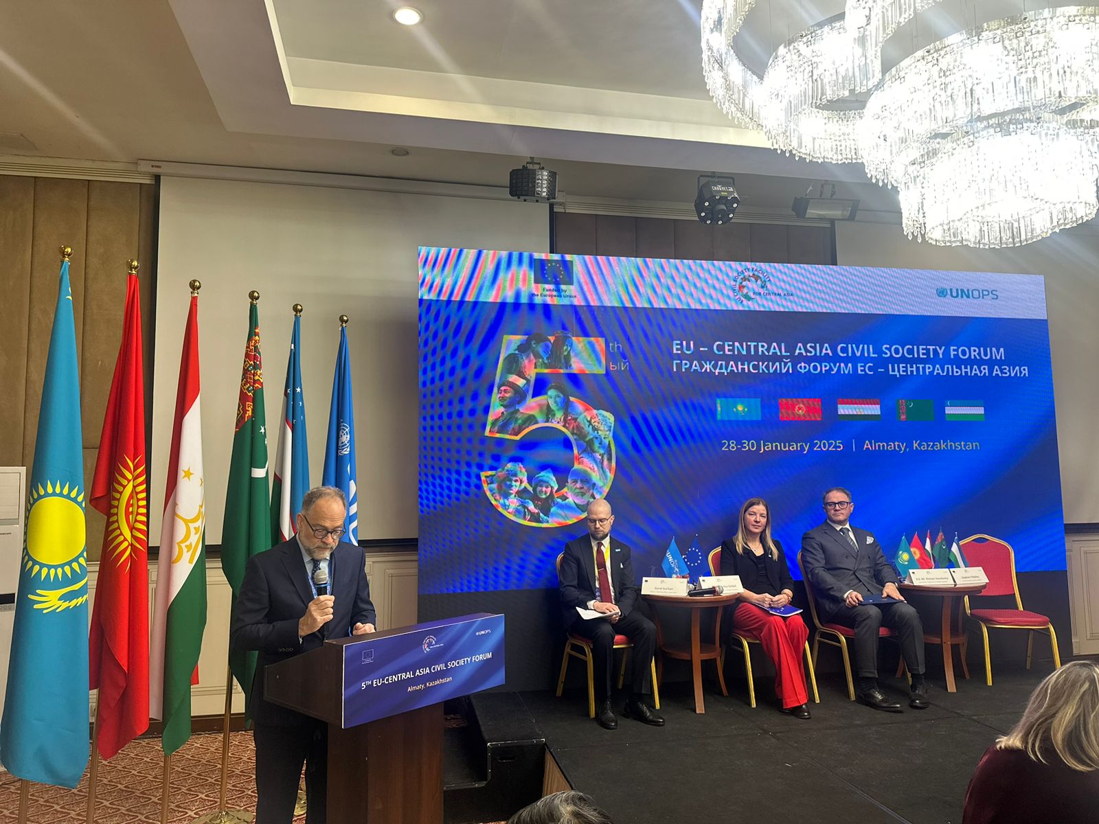 Ортақ алаңдағы салмақты ойлар