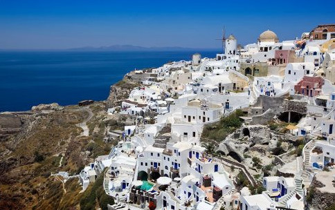 Грекияның Санторини аралында жер сілкінді