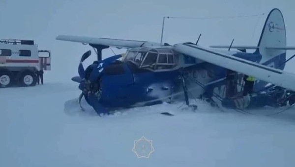 Санитарлық авиация ұшағы әуежайға жетпей қонуға мәжбүр болды