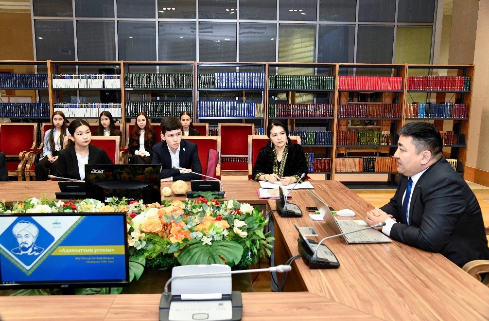 Ұлы ұстаз ұлықталды