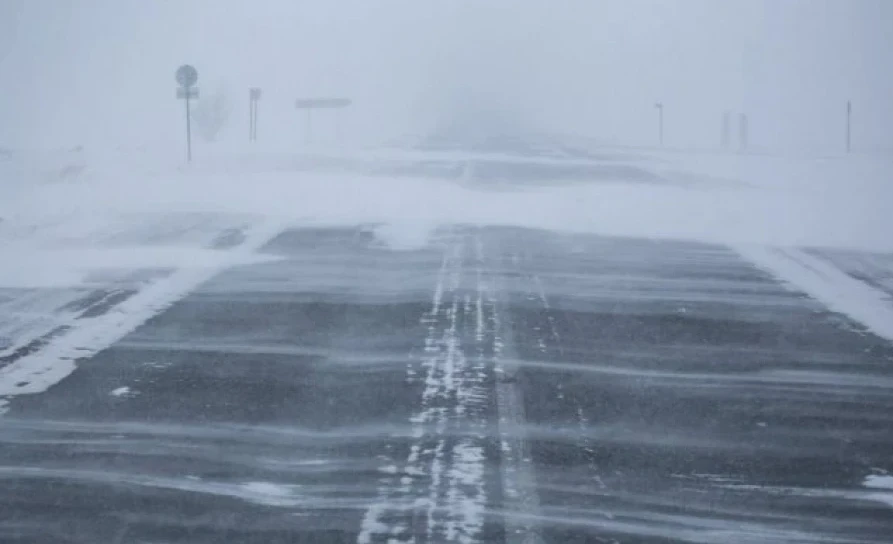 Екі облыста жол жабылды