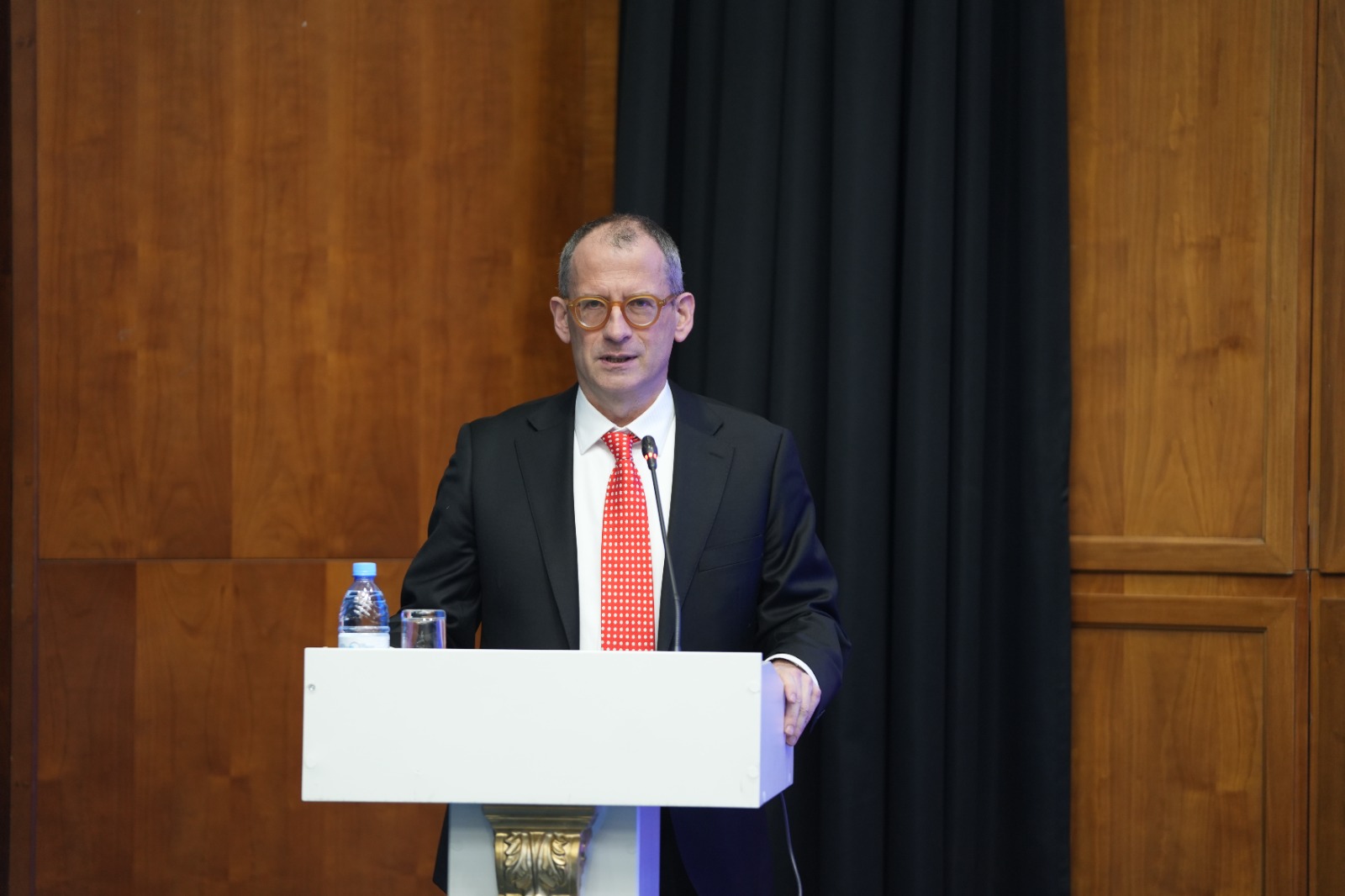 Польша дипломаты қазақ тілінде дәріс оқыды