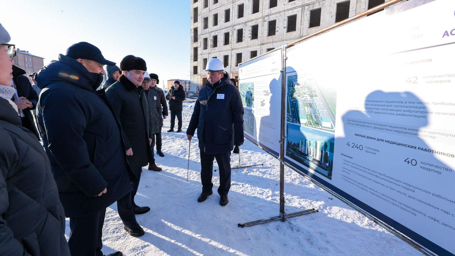 Олжас Бектенов Қосшының бас жоспарымен танысты