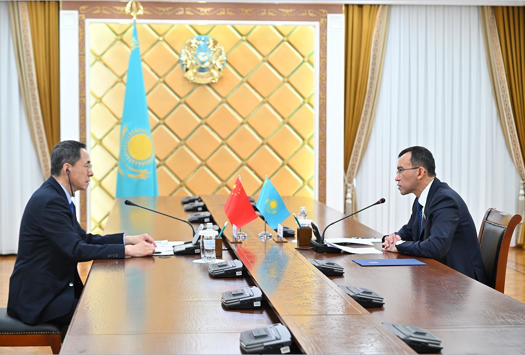 Сенат Төрағасы ҚХР елшісімен кездесті