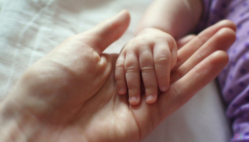 Алматыда әйел қайтыс болған баласының еміне ақша жинаған