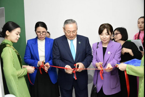 Жаңадан жабдықталған физика зертханалары ашылды