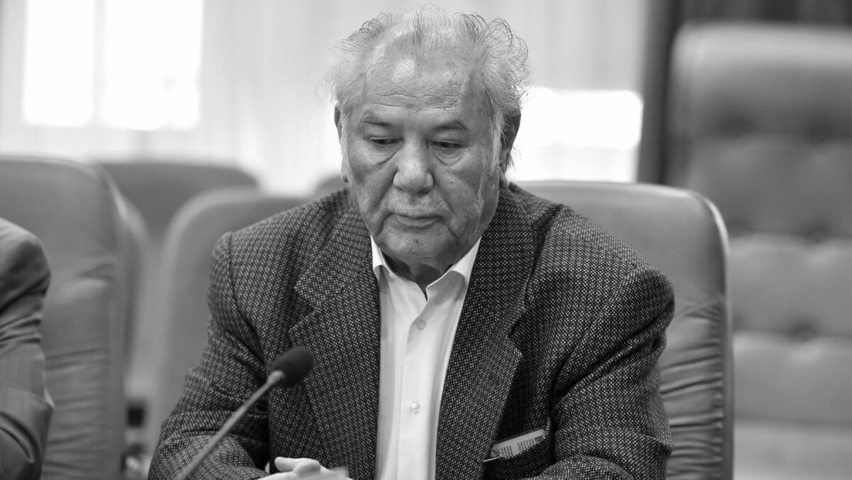 Халқымен бірге жасай береді