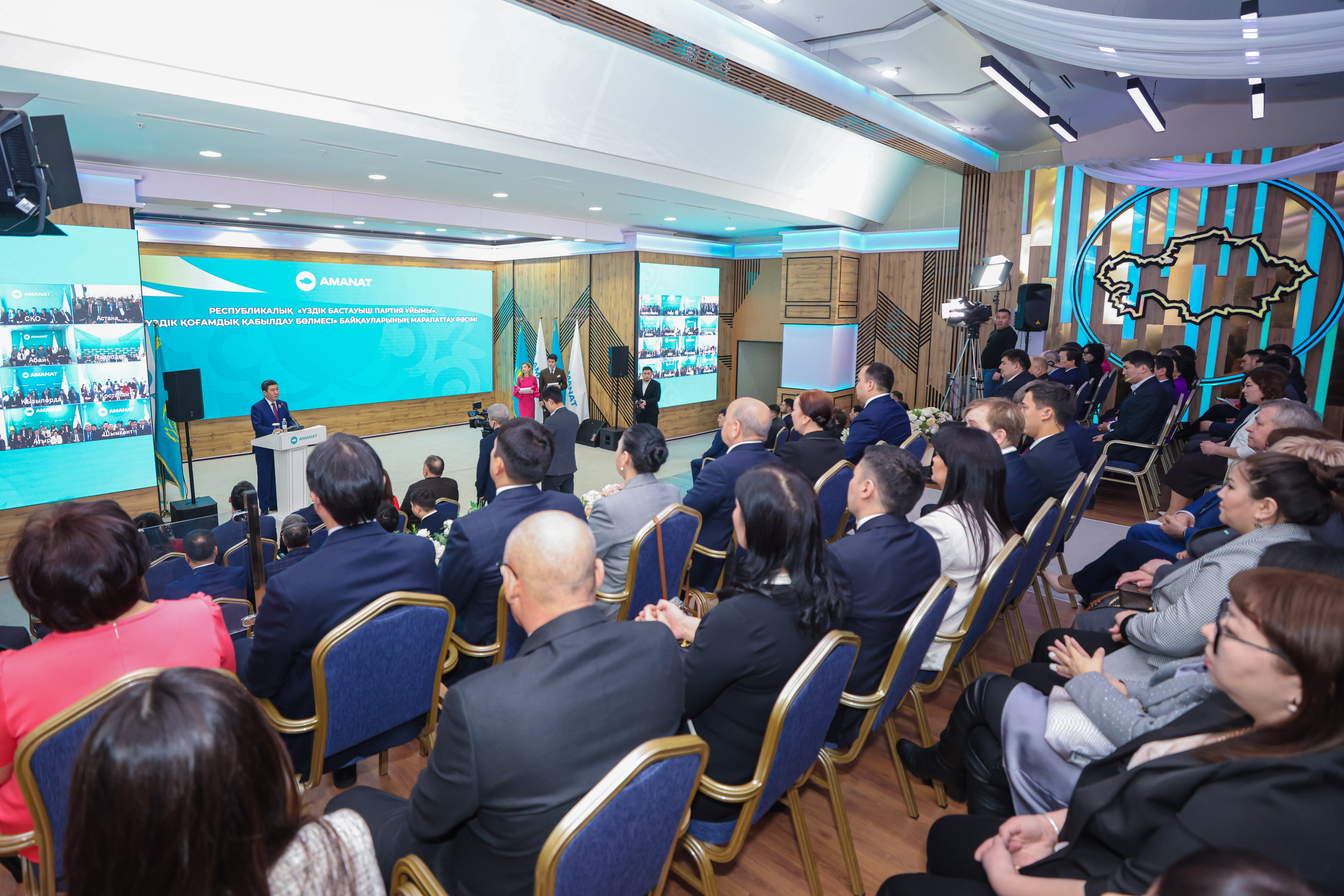 Партия әрқашан халықтың жанынан табылуы керек - Ерлан Қошанов