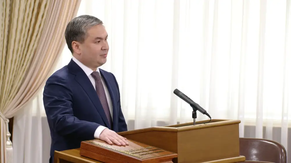 Жаңа  министр ант қабылдады