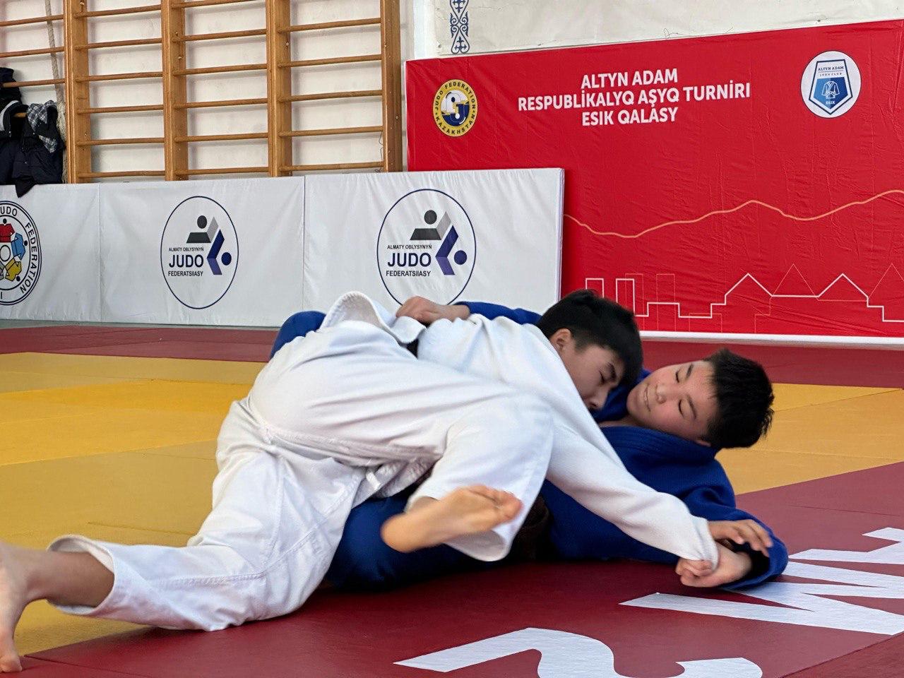 500 балуан белдесті