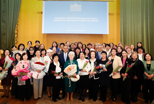 Ғалым әйелдерге Найля Базанова атындағы марапат табысталды