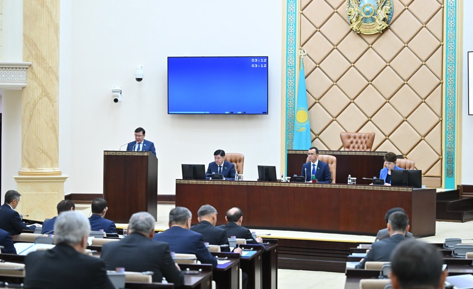 Әкімшілік кедергілерді азайтқан абзал