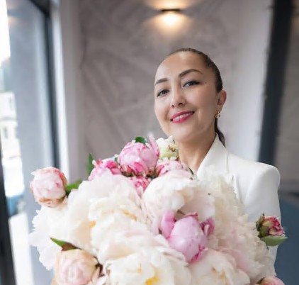 Тұманды Альбионды гүлмен көмкерген