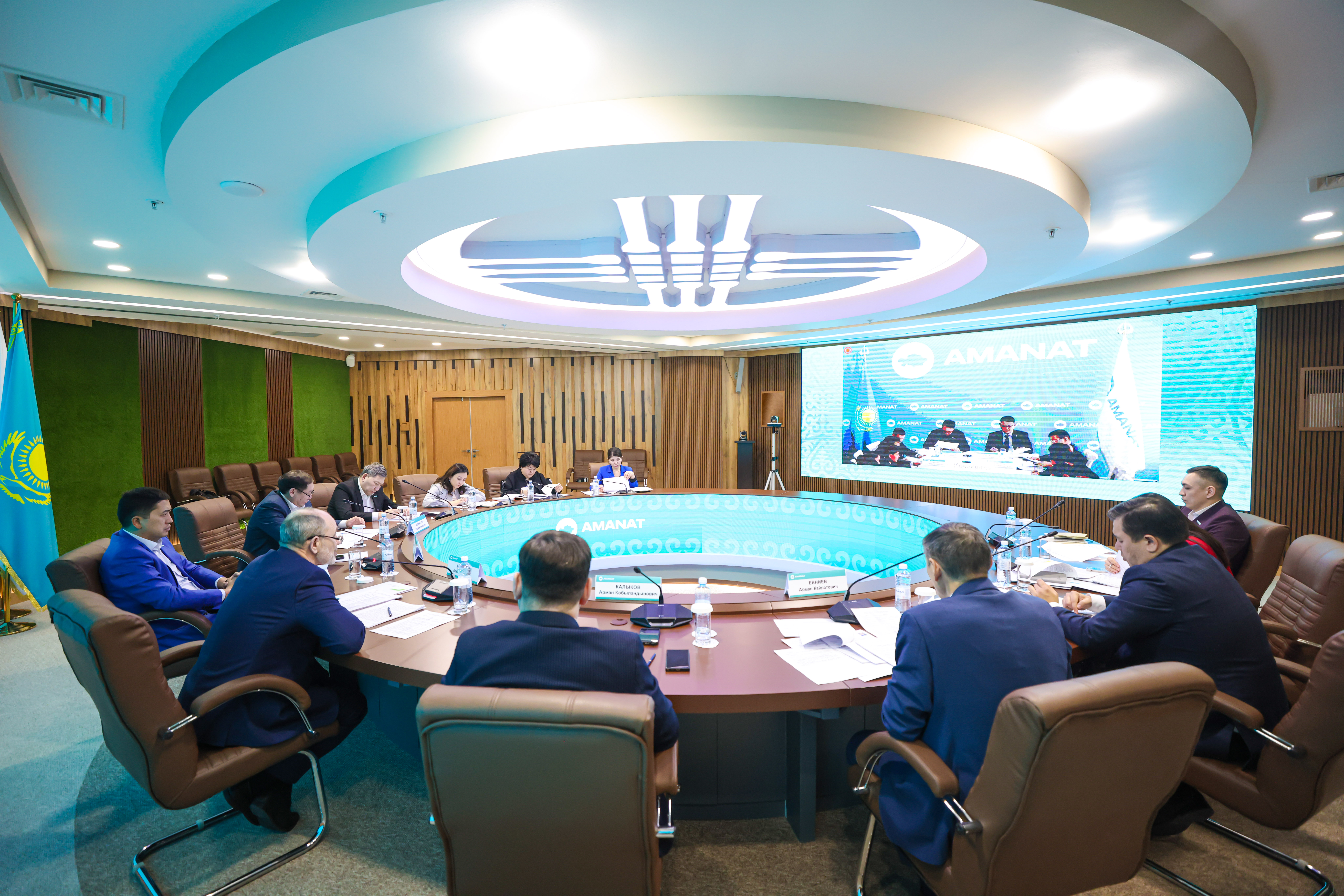 Әкімдіктер мен депутаттардың жауапкершілігі күшейтіледі