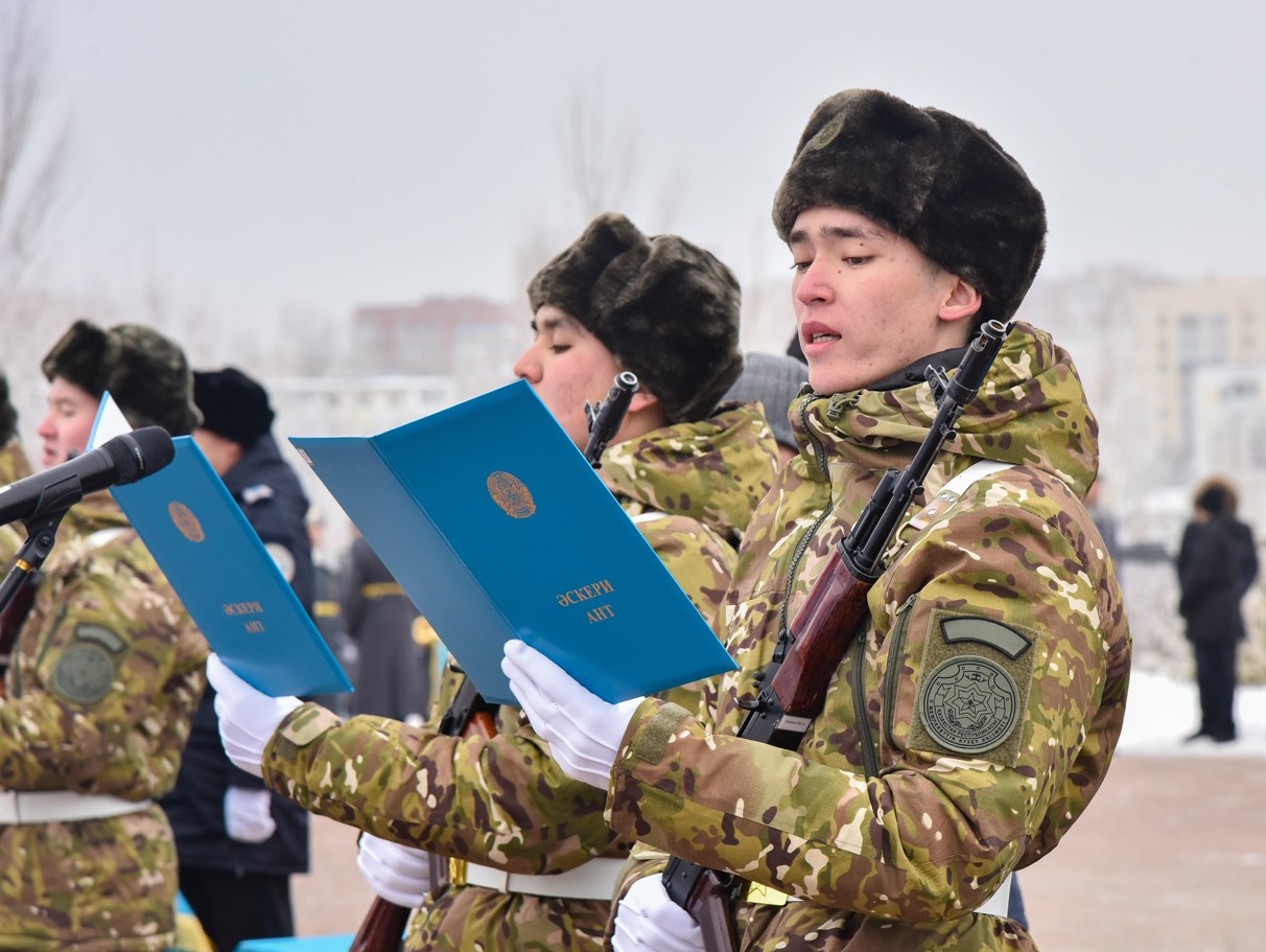 Отан қорғауға дайынсың ба, бозбала?