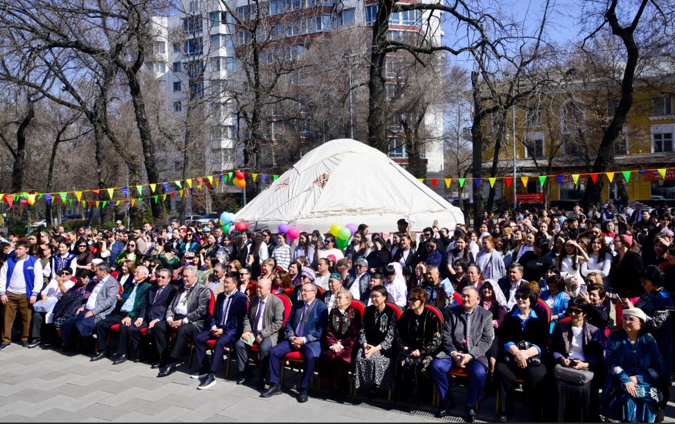 Абай университетінде Наурыз мерекесі тойланды