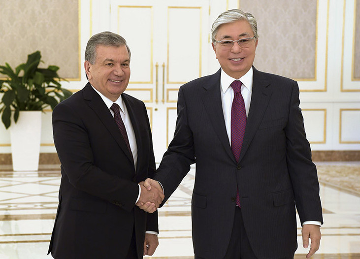 Тоқаев пен Мирзиёев Алматыда бейресми кездесу өткізеді