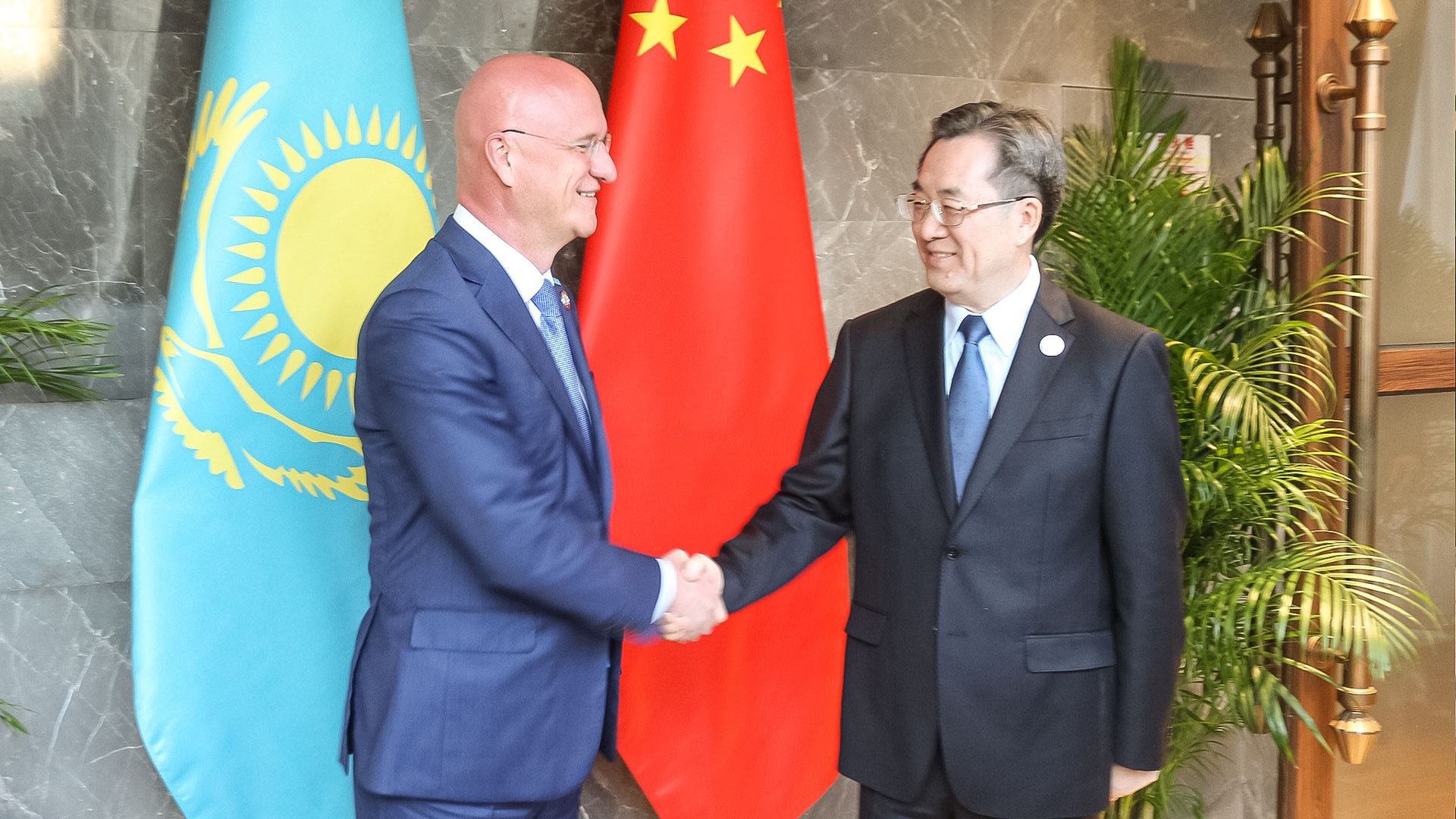 Роман Скляр Боао Азиялық форумына қатысты