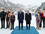 Қазақстан мен Өзбекстан президенттері «Медеу» спорт кешеніне барды