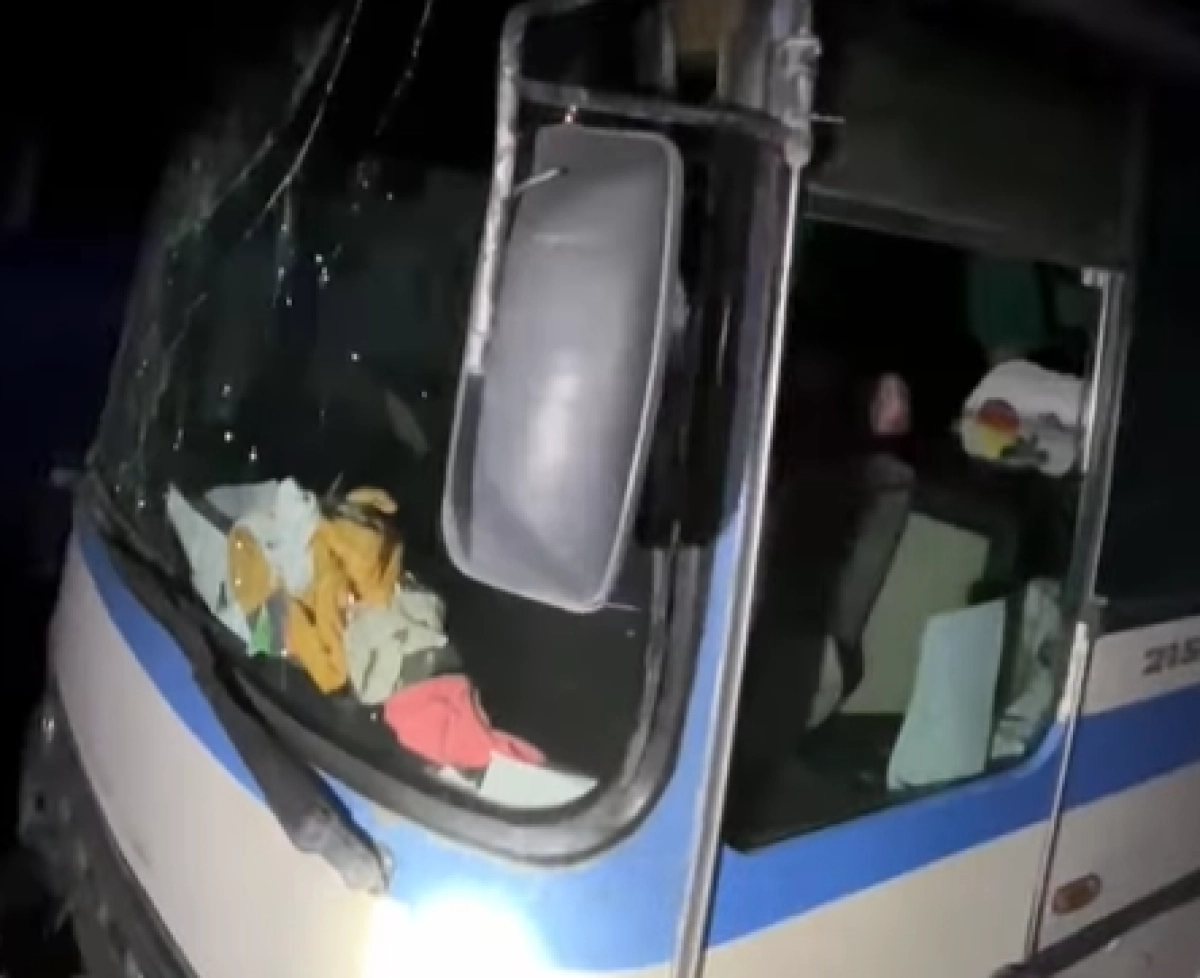 Қызылордада жүк пойызы мен автобус соқтығысты