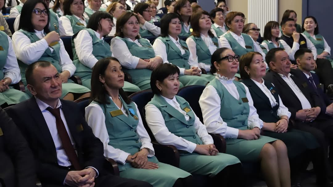 Алаштың тұңғыш білім ордасы